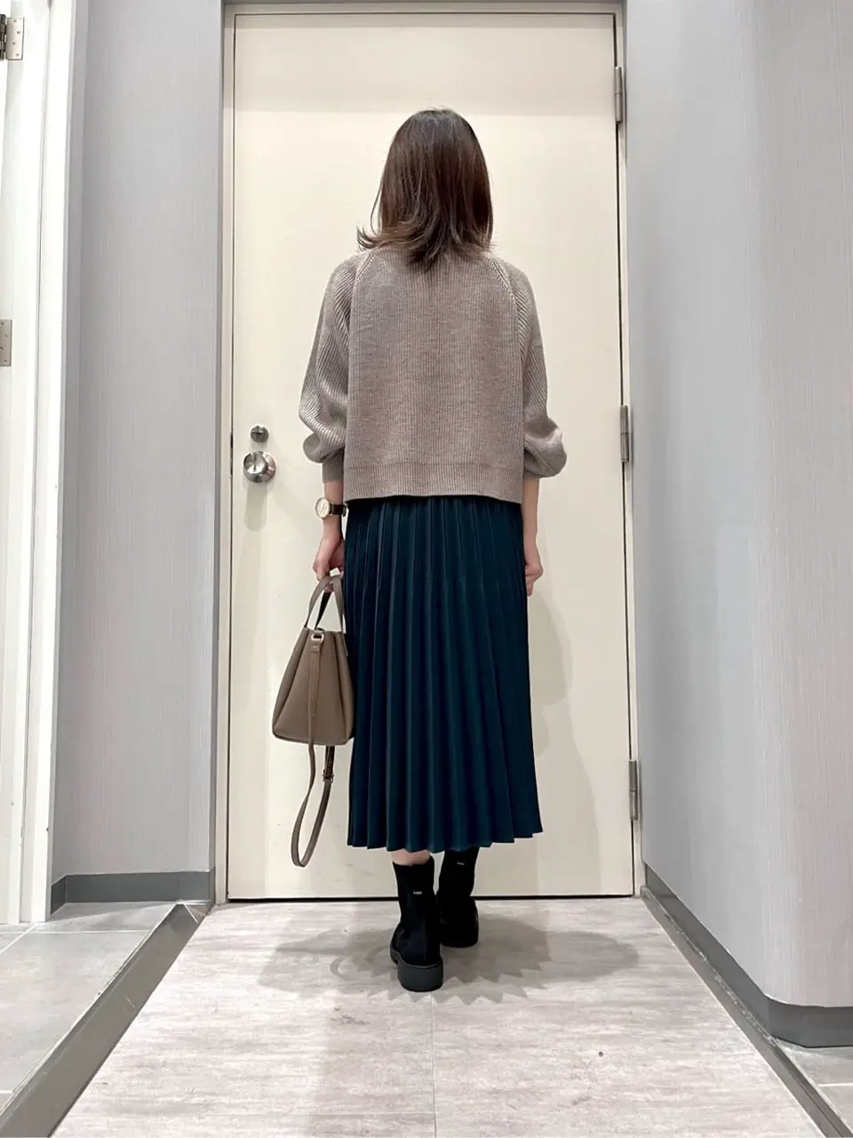 ANY 金井 コーディネート画像