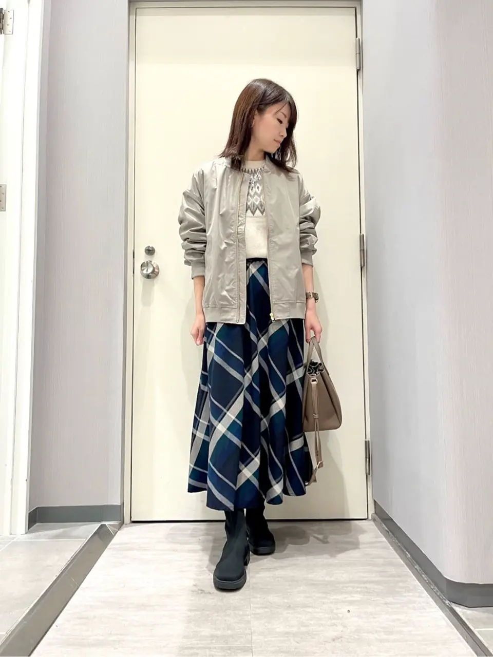 ANY 金井 コーディネート画像