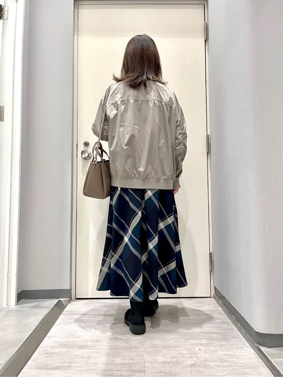 ANY 金井 コーディネート画像