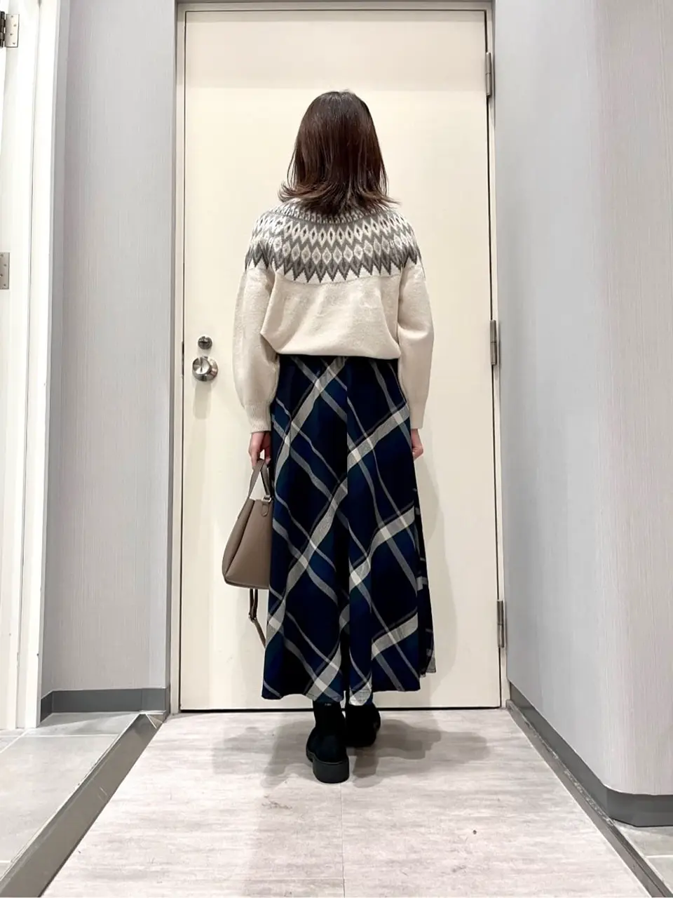 ANY 金井 コーディネート画像