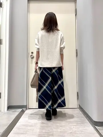 ANY 金井 コーディネート画像