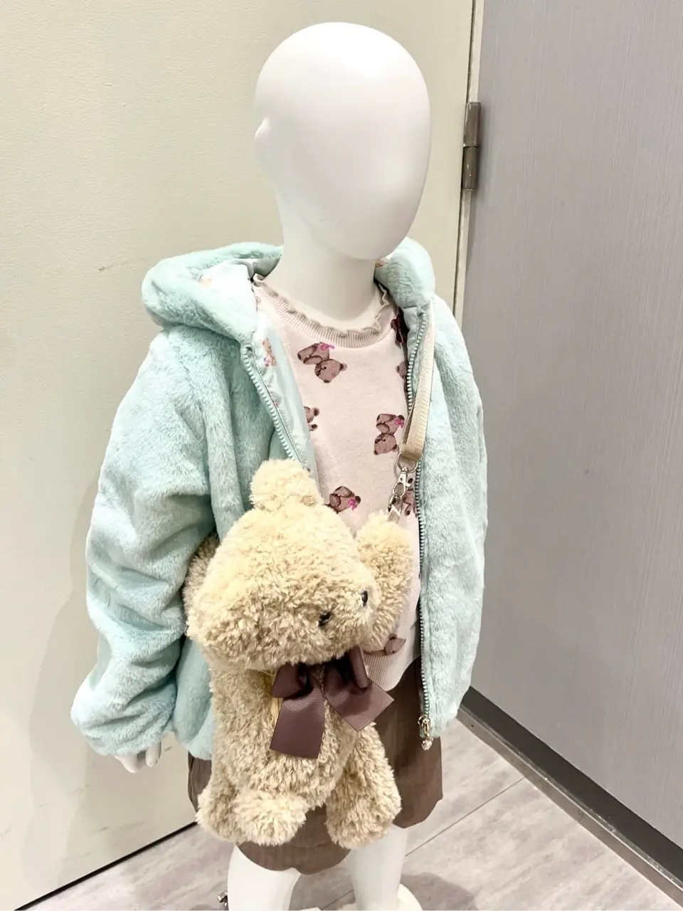 ANY 金井 コーディネート画像