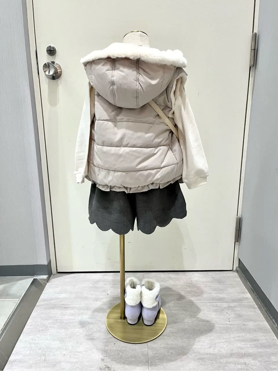 ANY 金井 コーディネート画像