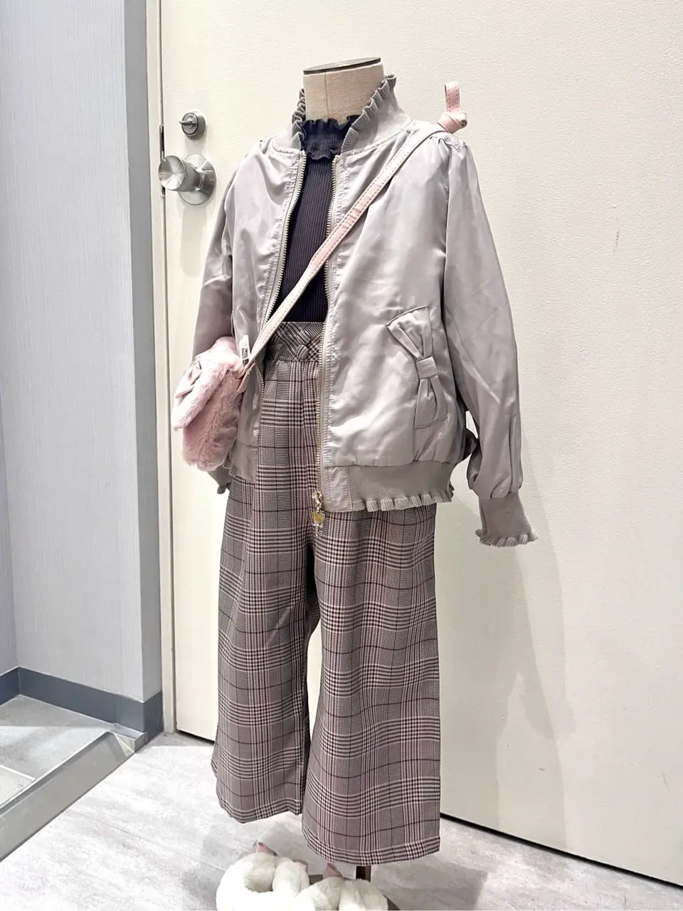 ANY 金井 コーディネート画像