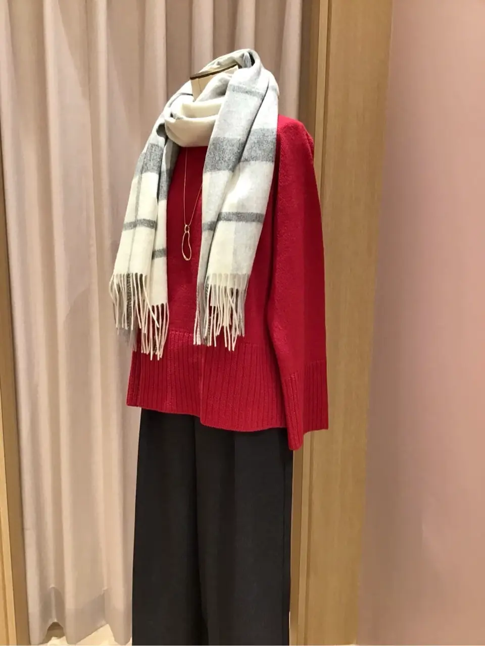 ANY 浅岡 コーディネート画像