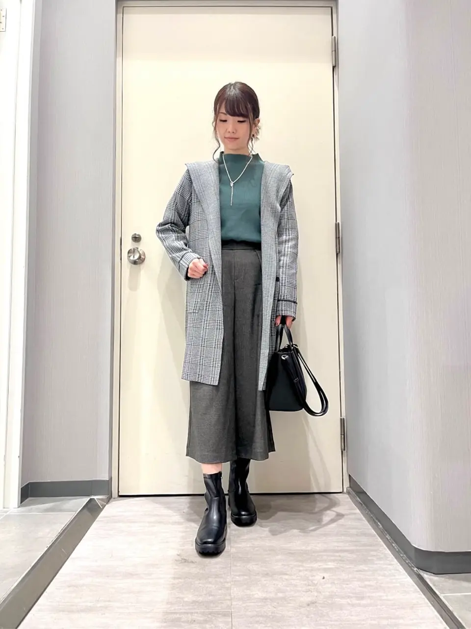 ANY 金井 コーディネート画像