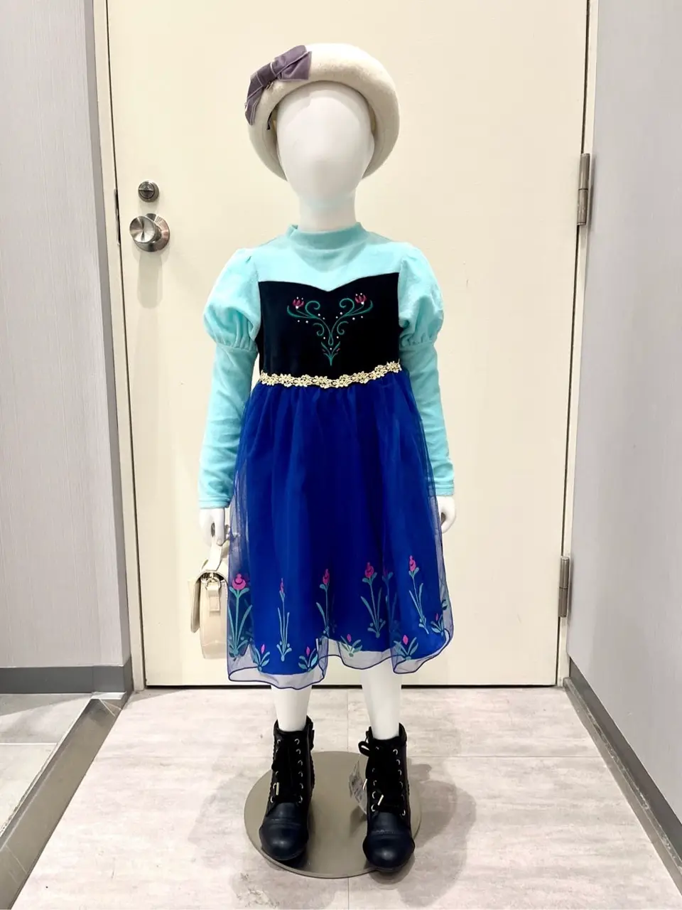 ANY 金井 コーディネート画像