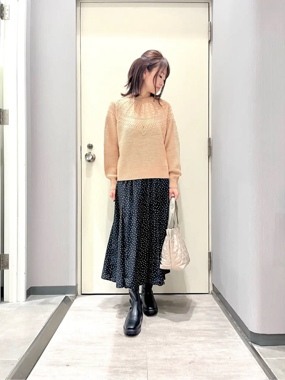 ANY 金井 コーディネート画像