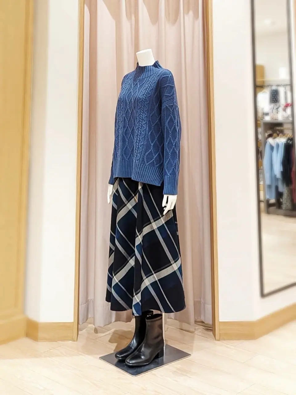 ANY 岩田 コーディネート画像