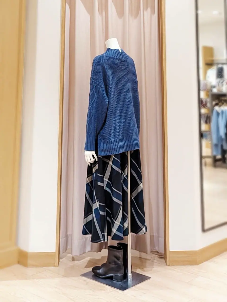 ANY 岩田 コーディネート画像