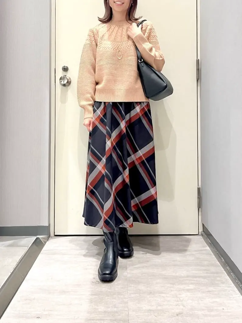 ANY 金井 コーディネート画像