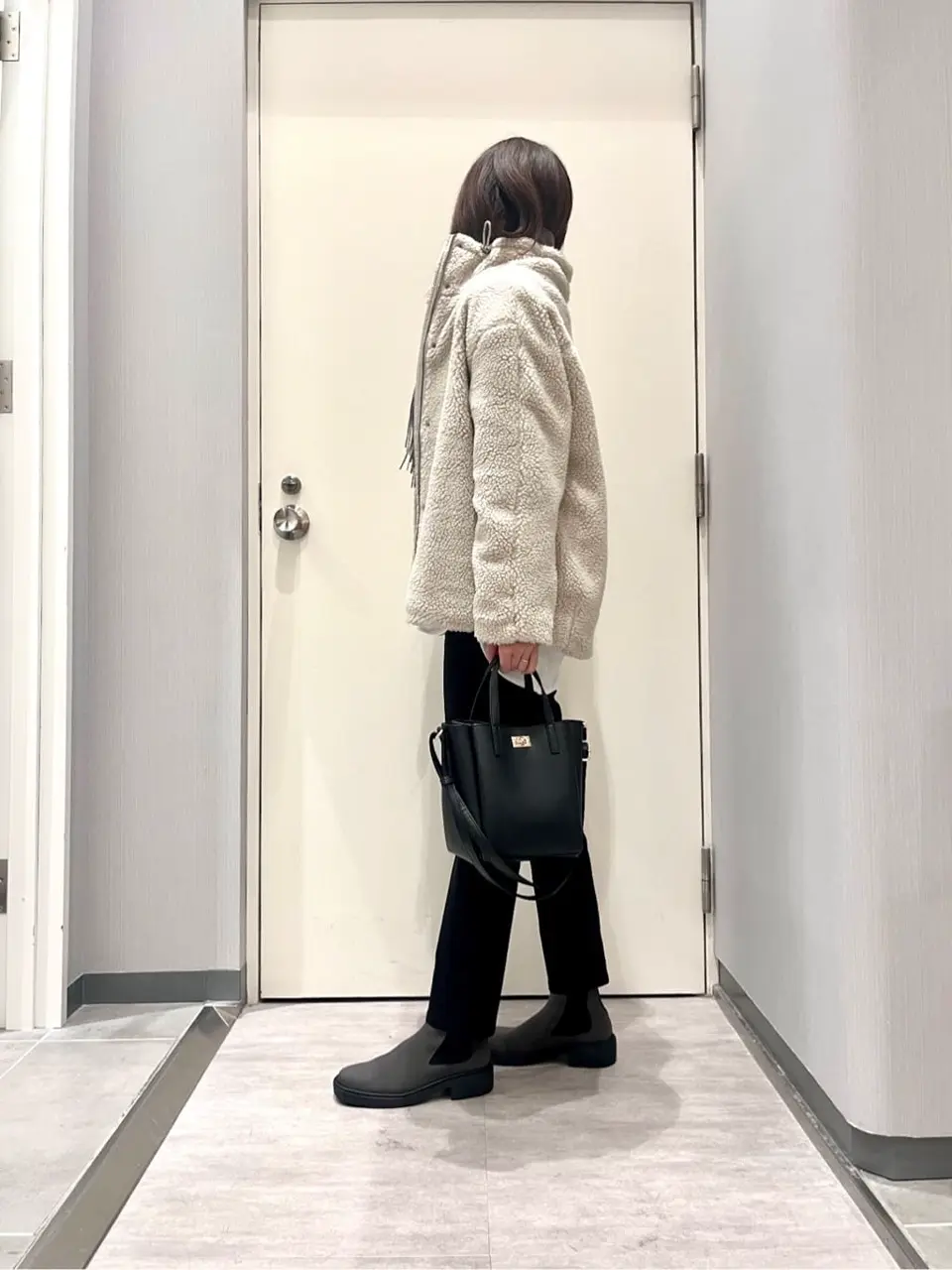 ANY 金井 コーディネート画像