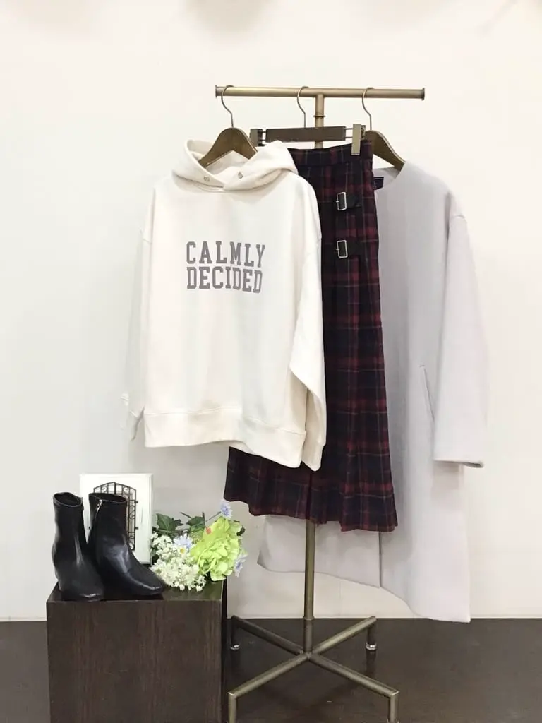 ANY 佐々木 コーディネート画像