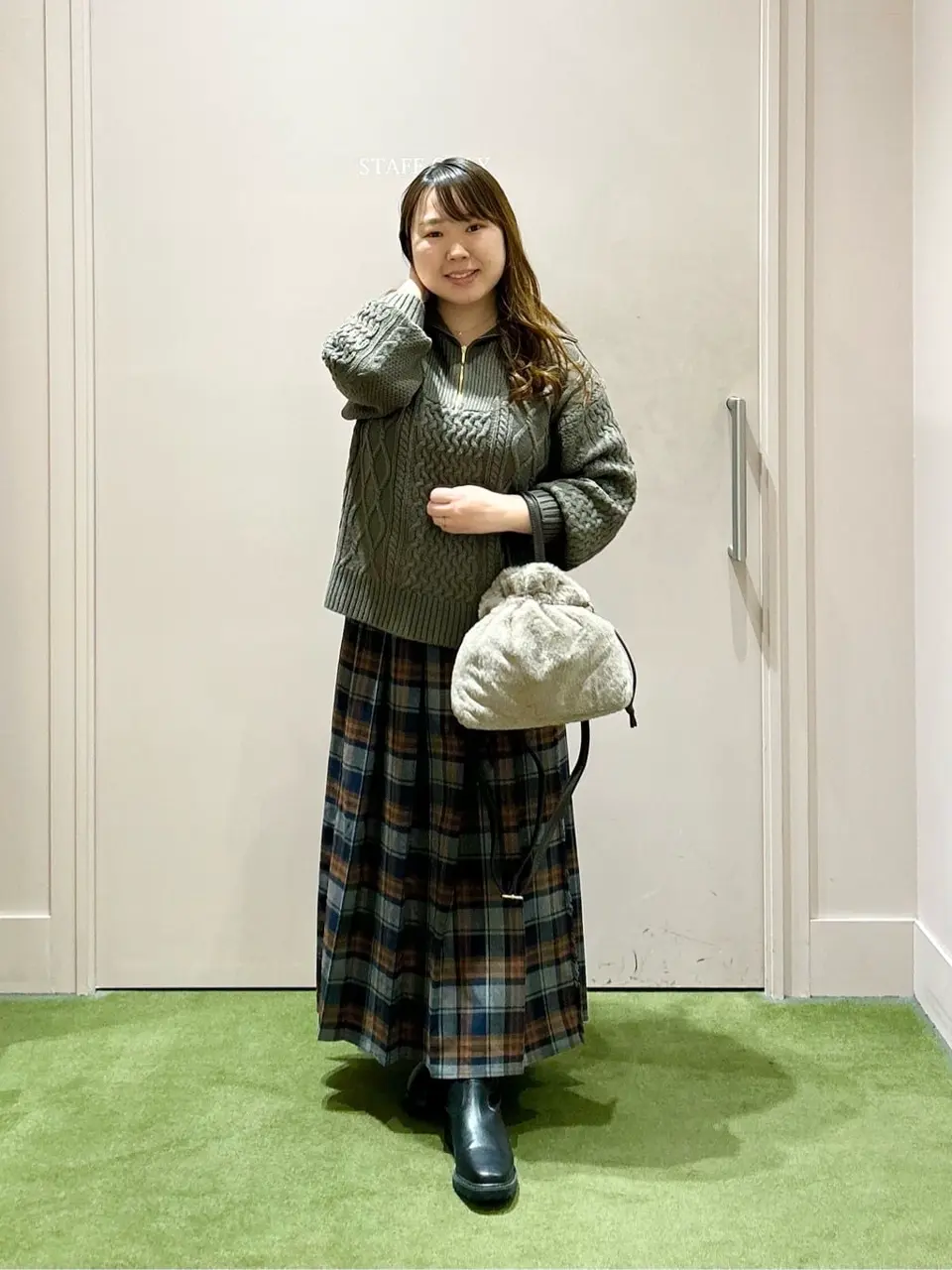 ANY O コーディネート画像