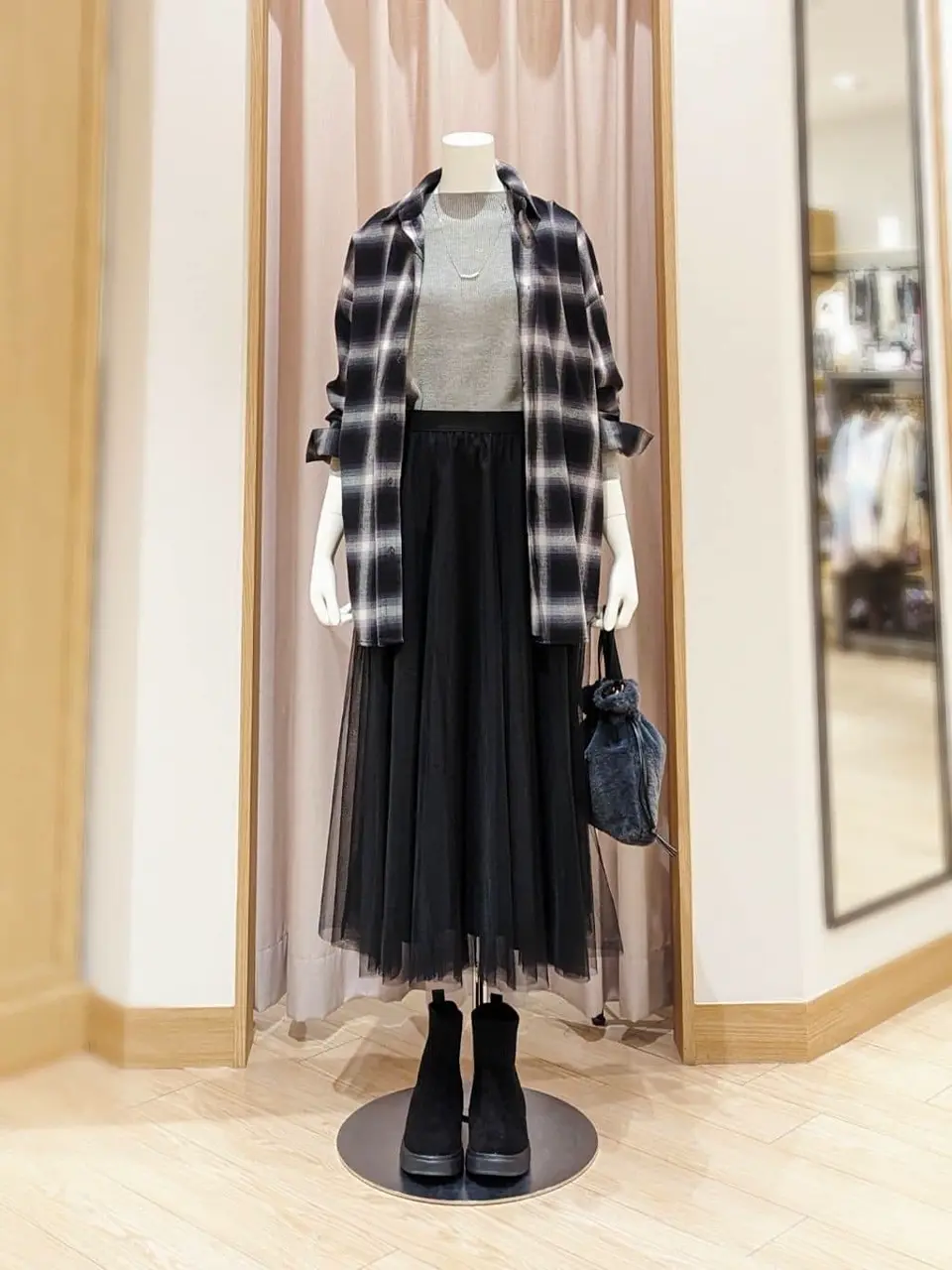 ANY 岩田 コーディネート画像