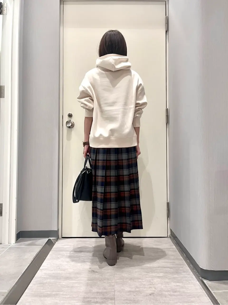 ANY 金井 コーディネート画像