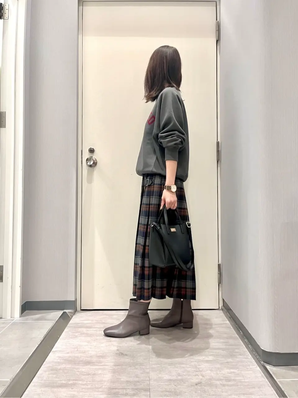 ANY 金井 コーディネート画像