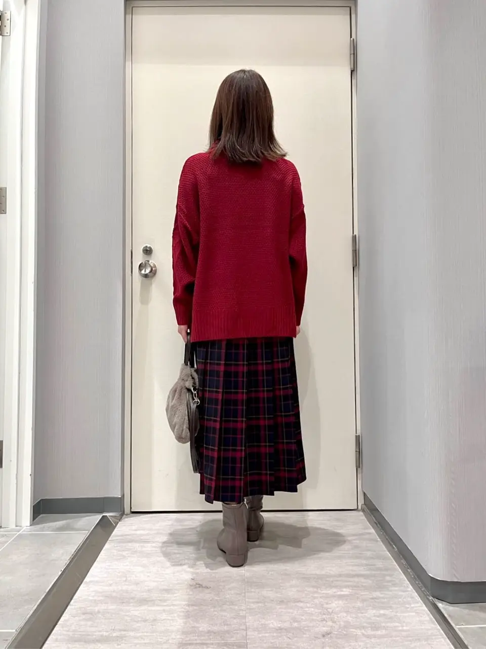 ANY 金井 コーディネート画像