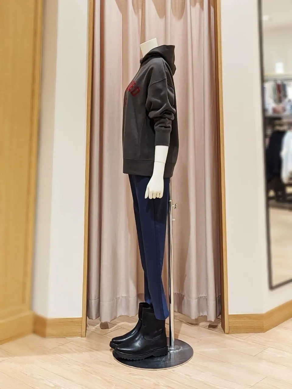 ANY 岩田 コーディネート画像