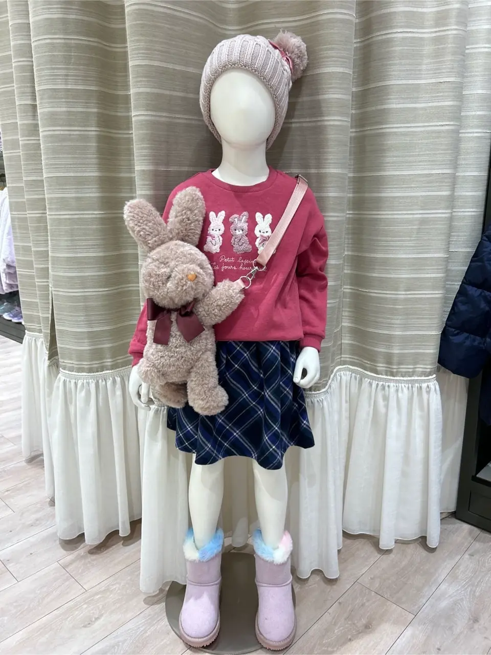 ANY 岡田 コーディネート画像