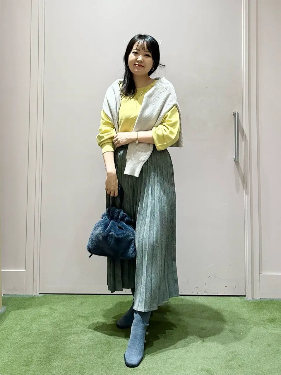 ANY フジコ コーディネート画像