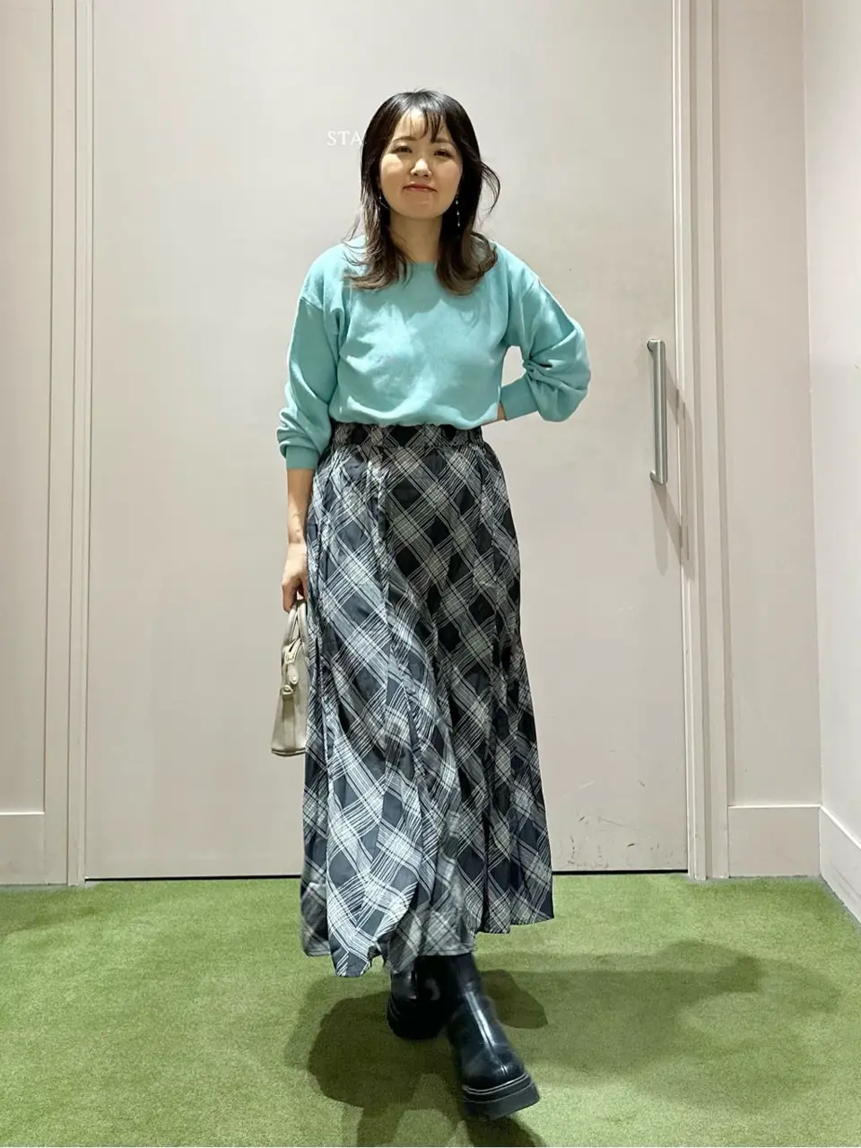 ANY フジコ コーディネート画像