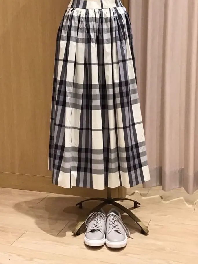 ANY 本吉 コーディネート画像