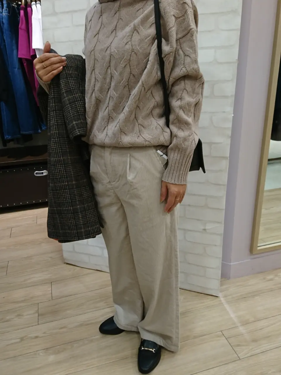 ANY 小渕 コーディネート画像