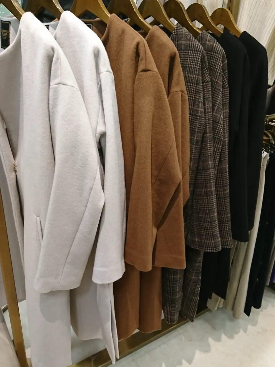 ANY 小渕 コーディネート画像