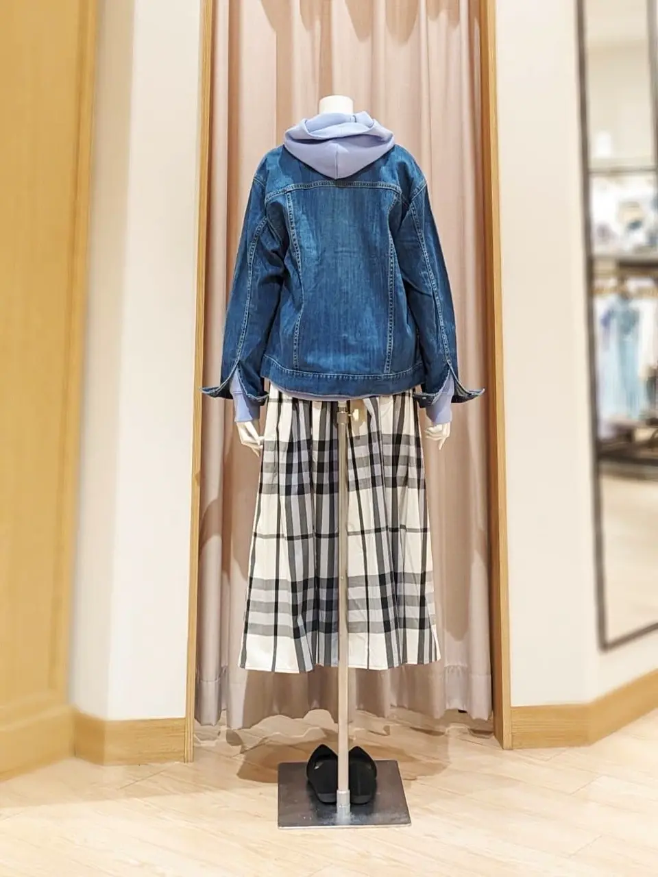 ANY 岩田 コーディネート画像