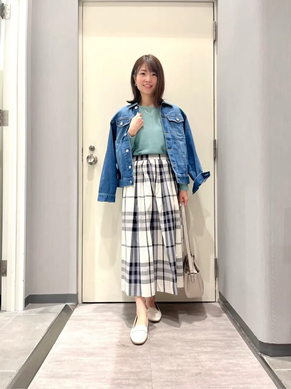 ANY 金井 コーディネート画像