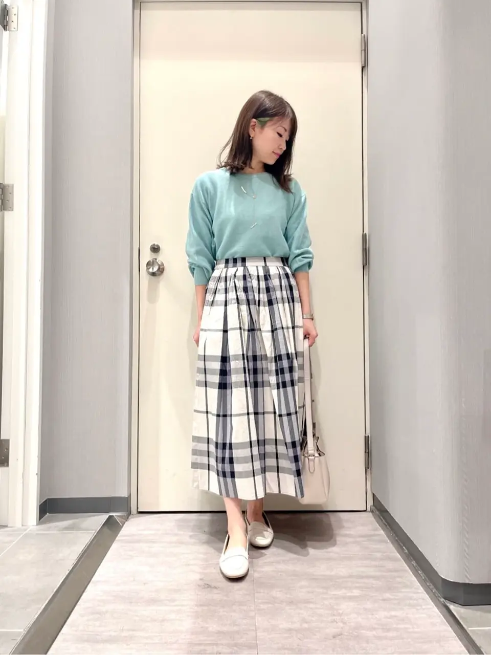 ANY 金井 コーディネート画像