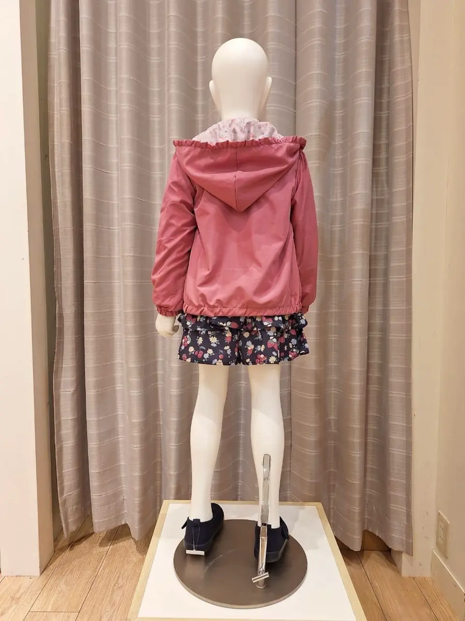 ANY 渡邊 コーディネート画像