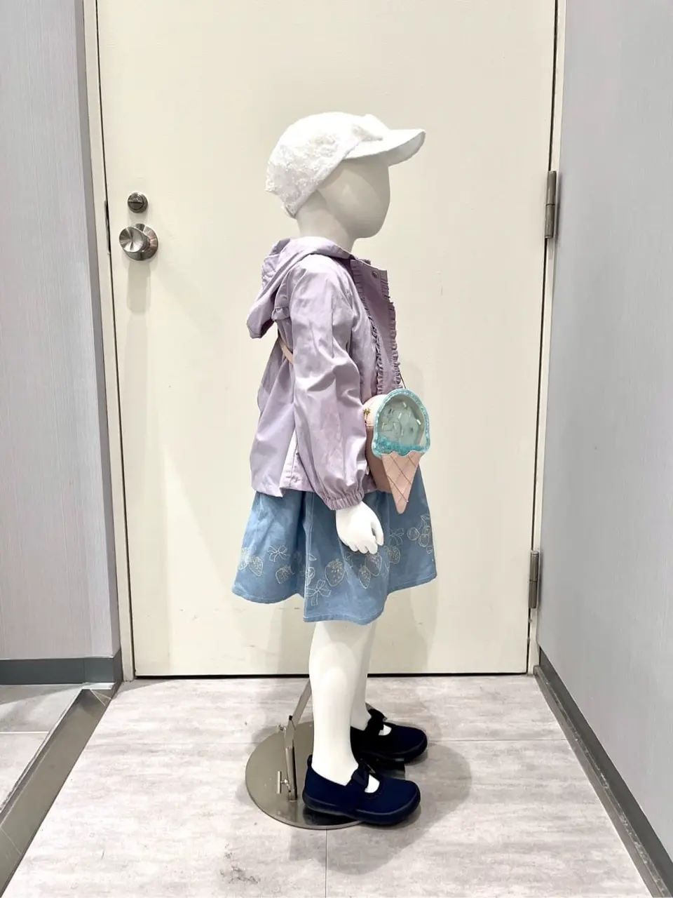 ANY 金井 コーディネート画像