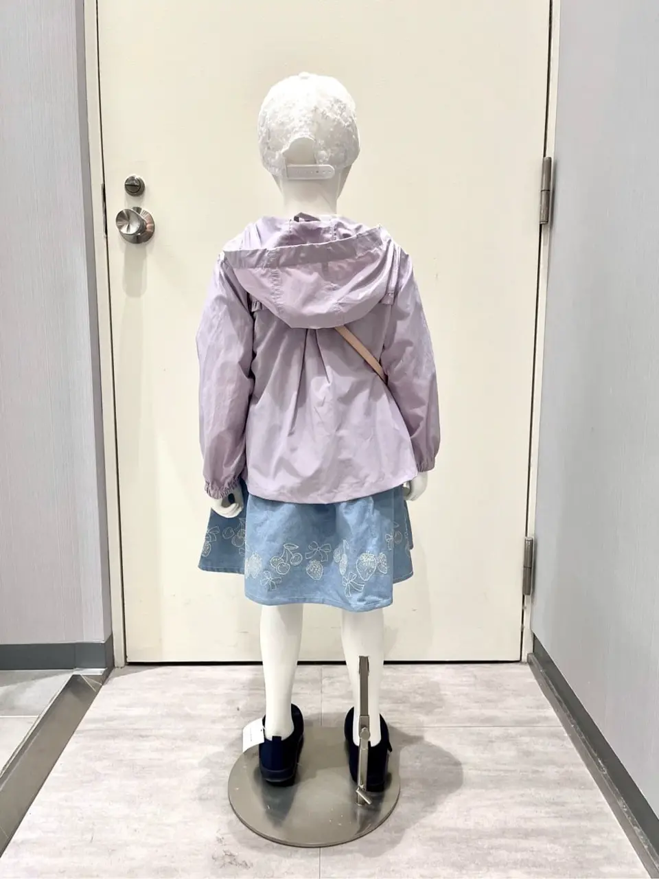 ANY 金井 コーディネート画像