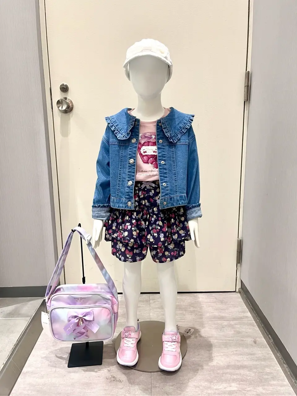 ANY 金井 コーディネート画像