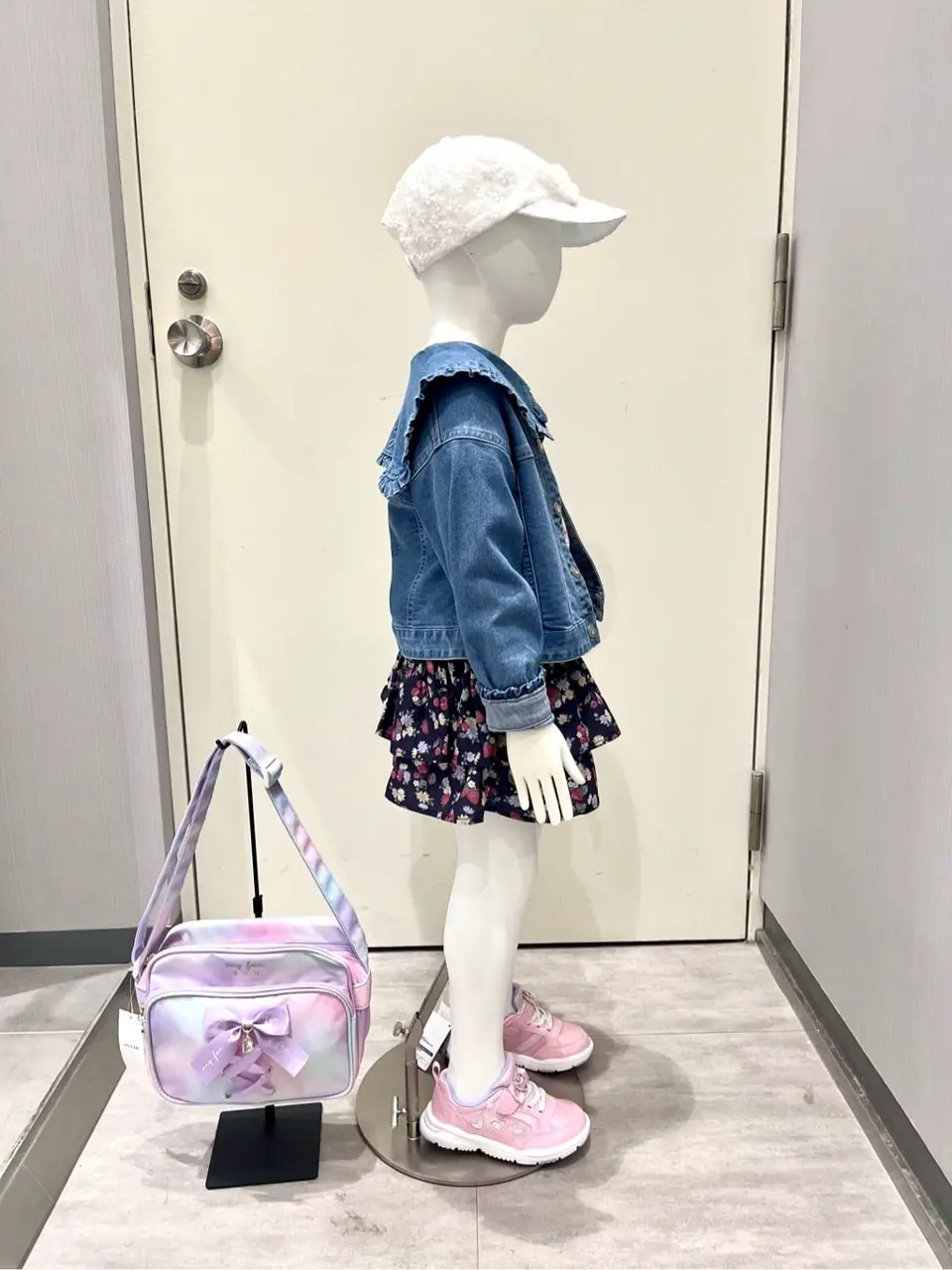 ANY 金井 コーディネート画像