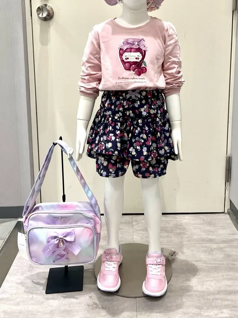 ANY 金井 コーディネート画像