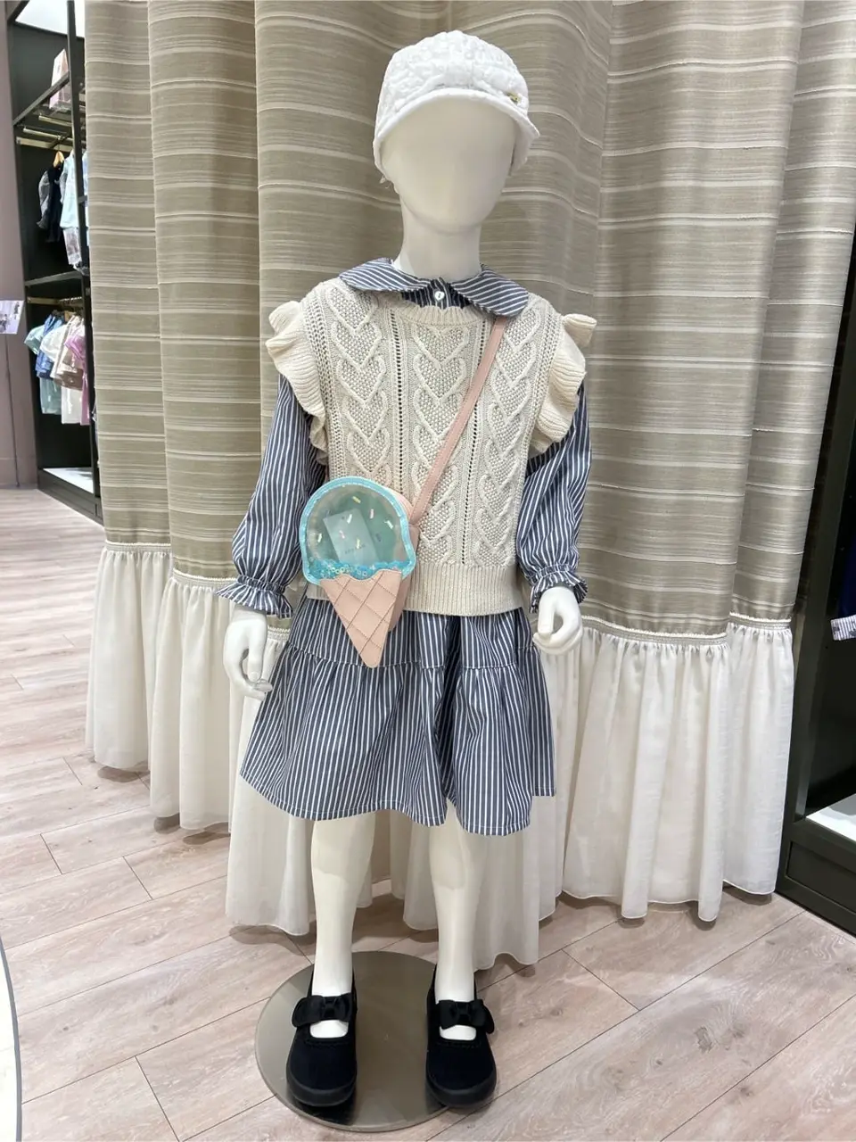 ANY 岡田 コーディネート画像