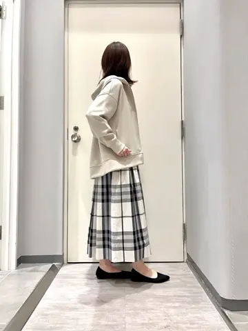 ANY 金井 コーディネート画像