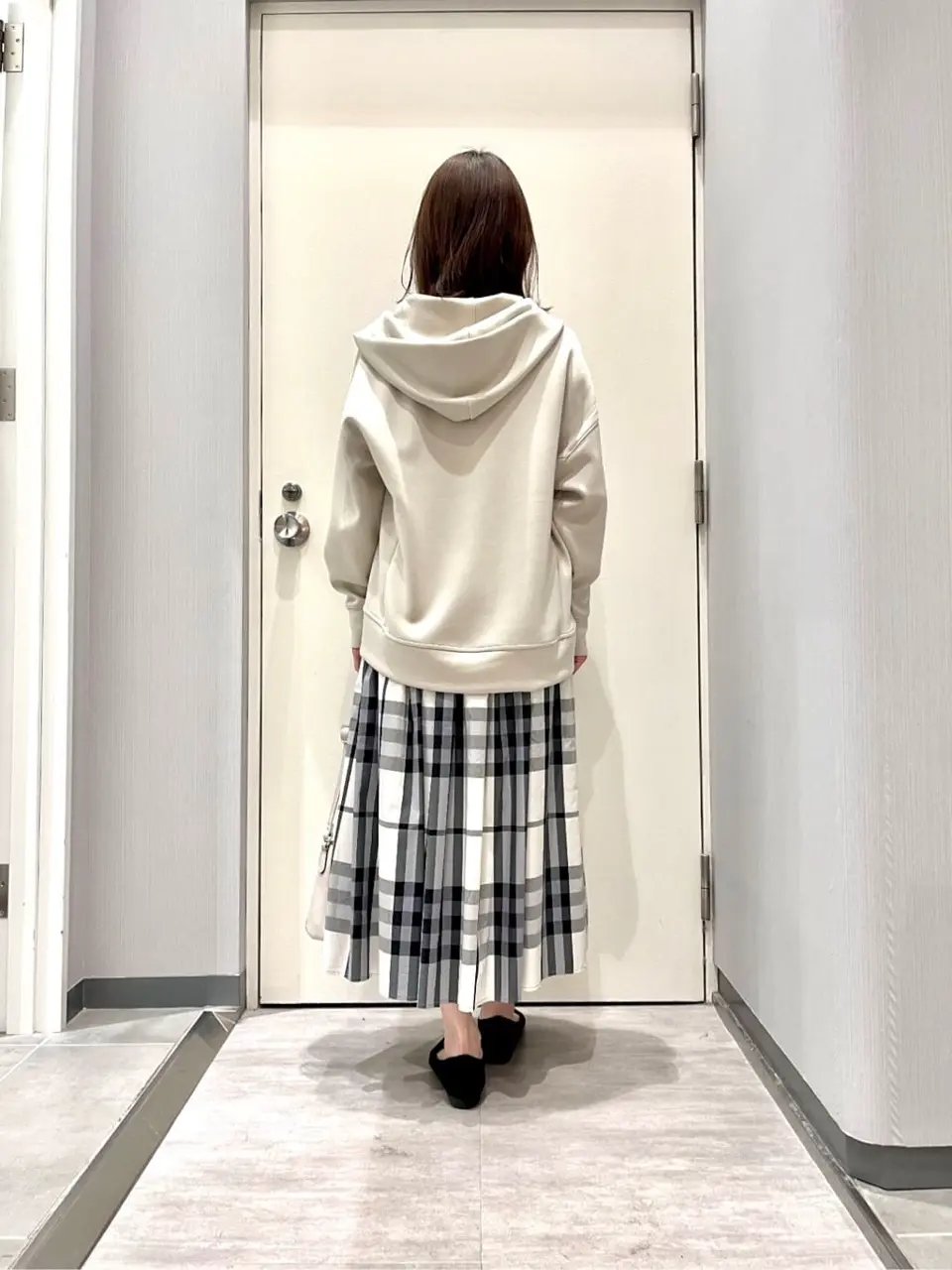 ANY 金井 コーディネート画像