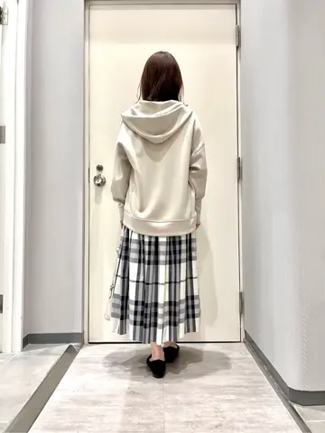 ANY 金井 コーディネート画像