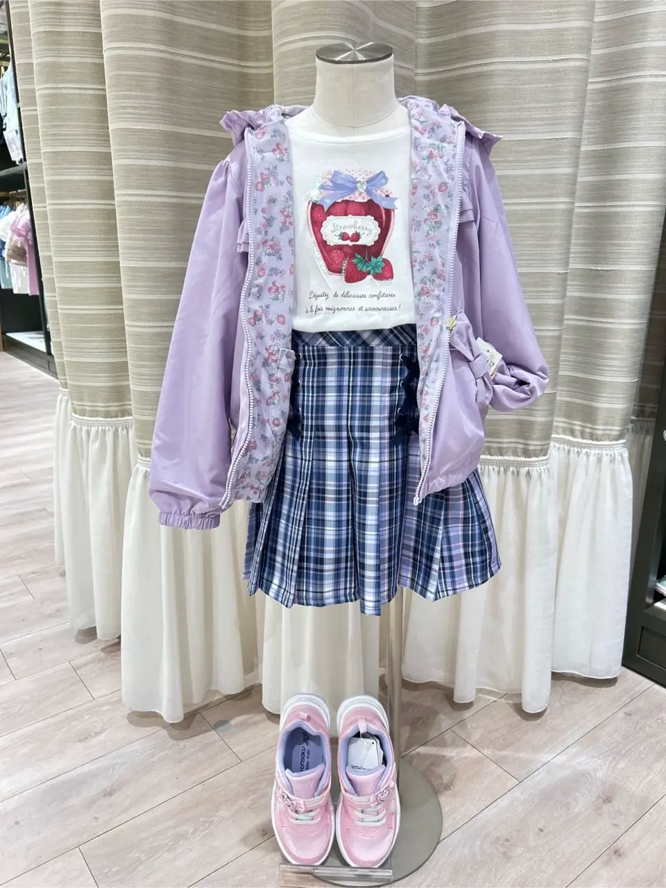 ANY 岡田 コーディネート画像