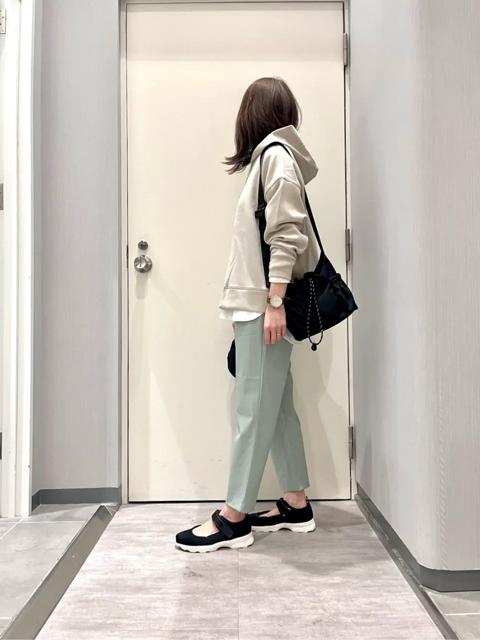 ANY 金井 コーディネート画像