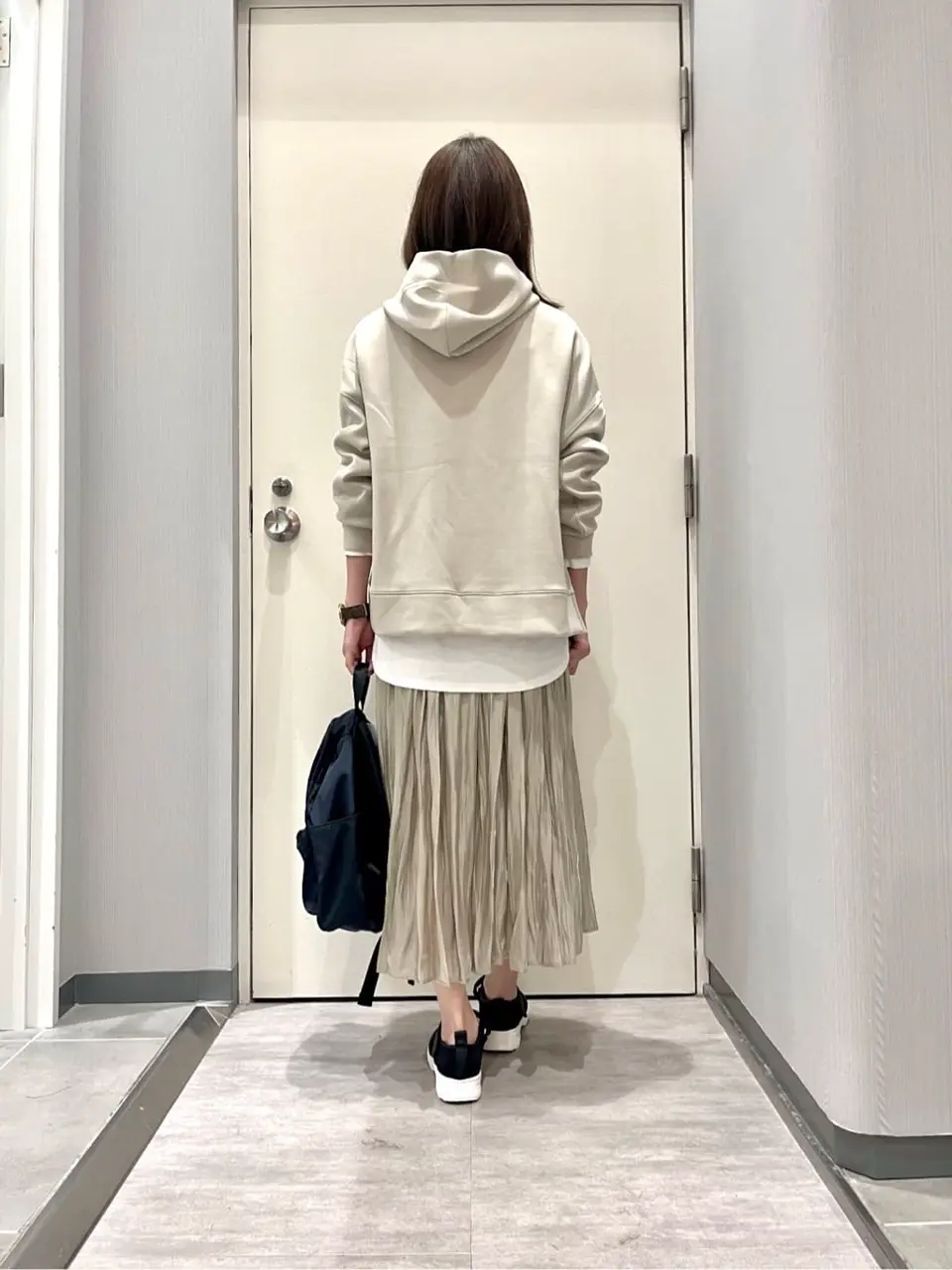 ANY 金井 コーディネート画像