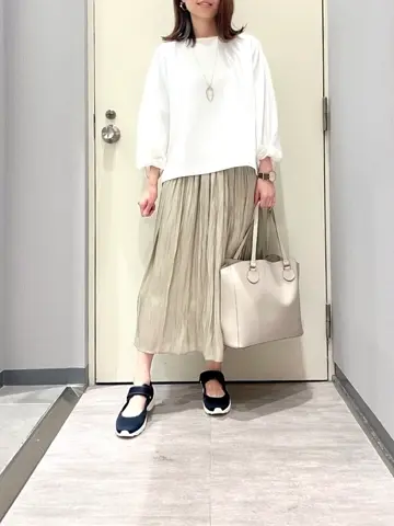 ANY 金井 コーディネート画像