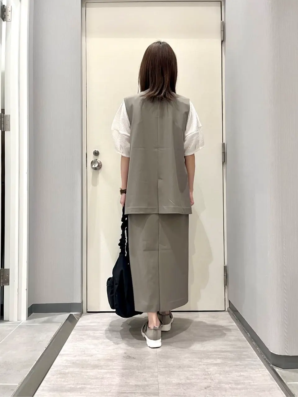 ANY 金井 コーディネート画像