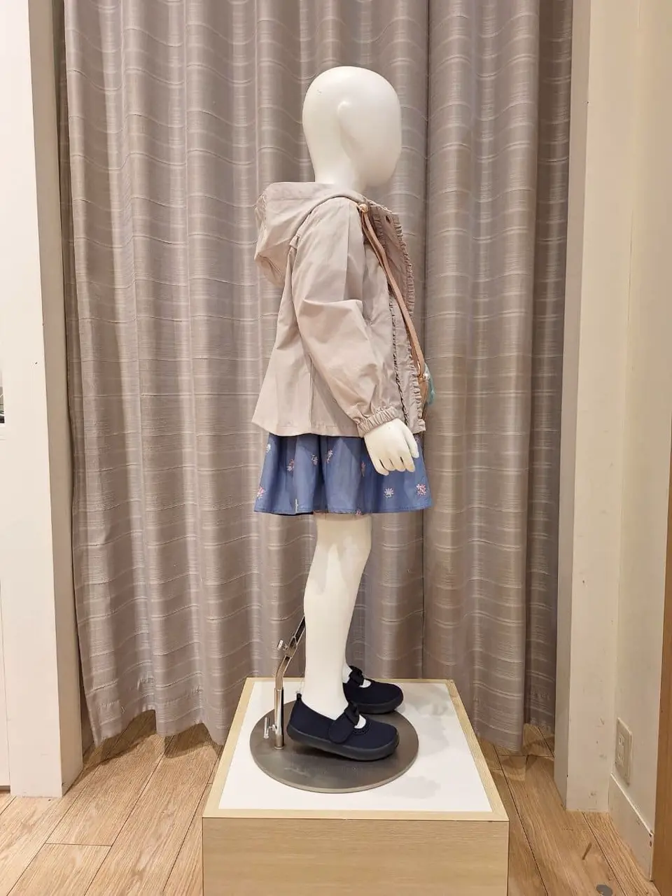 ANY 渡邊 コーディネート画像