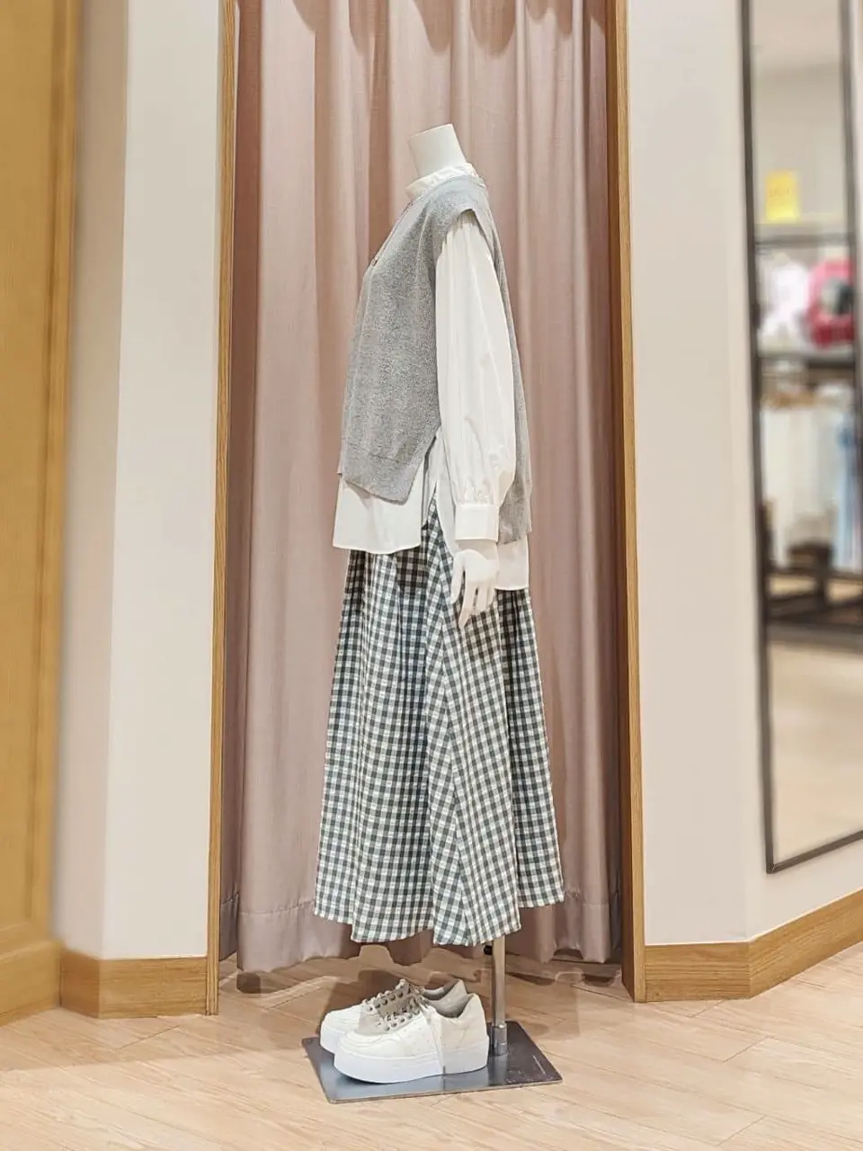 ANY 岩田 コーディネート画像