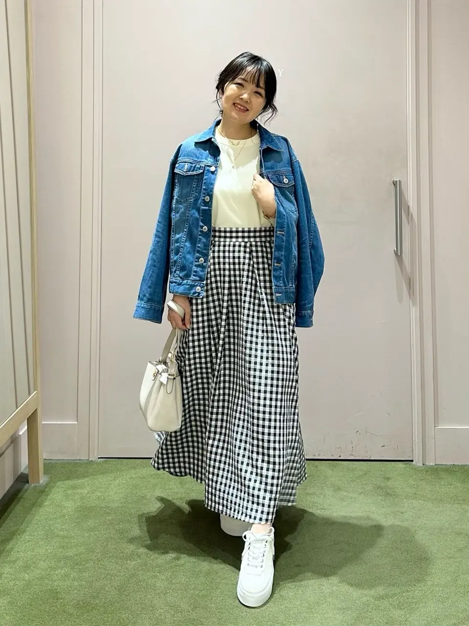 ANY フジコ コーディネート画像